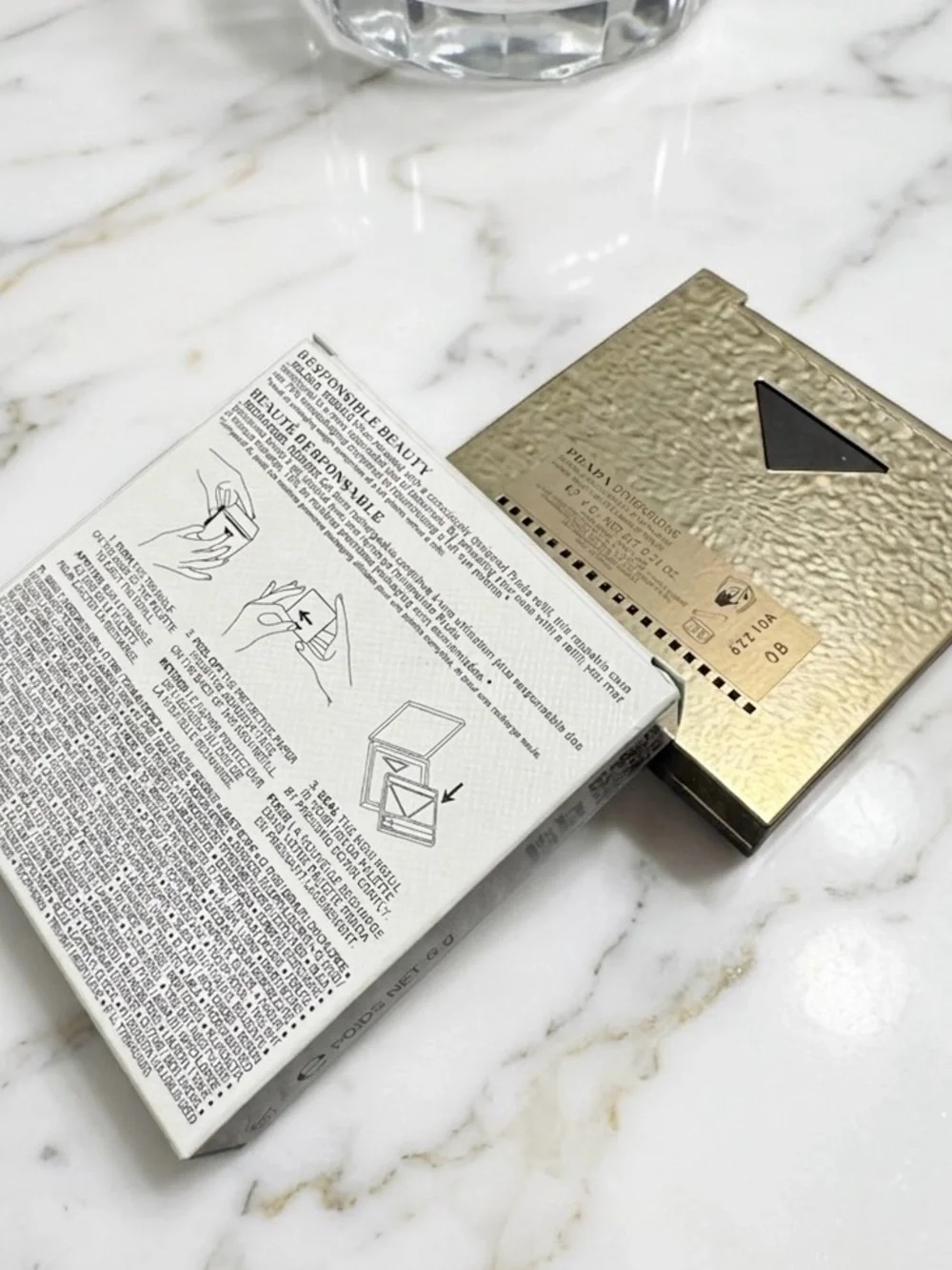 Prada Dimensions Holo Nude Eyeshadow 08 - Picture 3 of 4